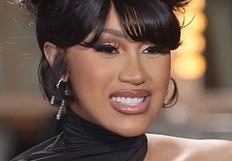 Cardi_B_2021_02