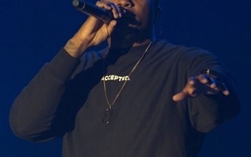 Lecrae_at_Marine_Corps_Air_Station_Iwakuni,_Japan,_Jan._9,_2018_(cropped)